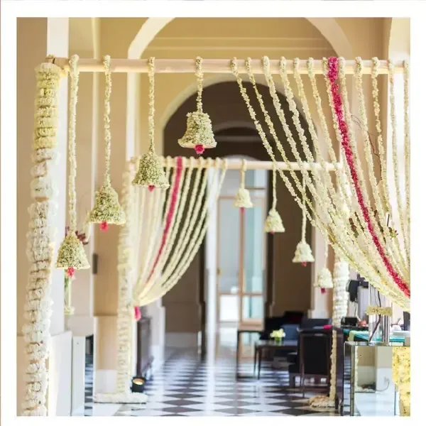 The Pink City Holds Its Traditions Like Plaster on Havelis