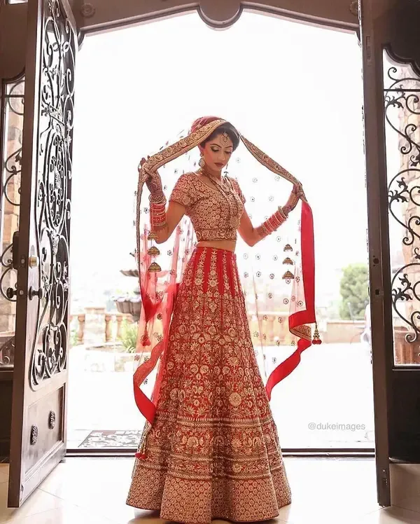 Surat's Social World: Commerce, Culture, and Community Pride