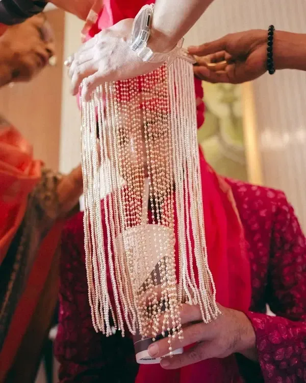 The Merchant's Handshake and the Family's Heart