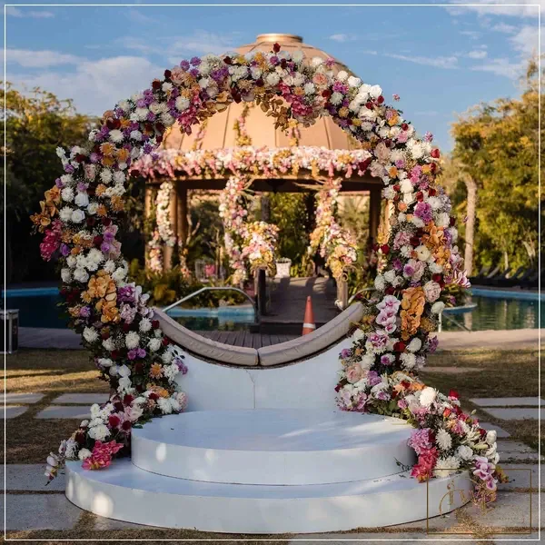 The First Challenge: Different Celebrations - How Do Families Handle Intercultural Marriages? A Practical and Compassionate Guide